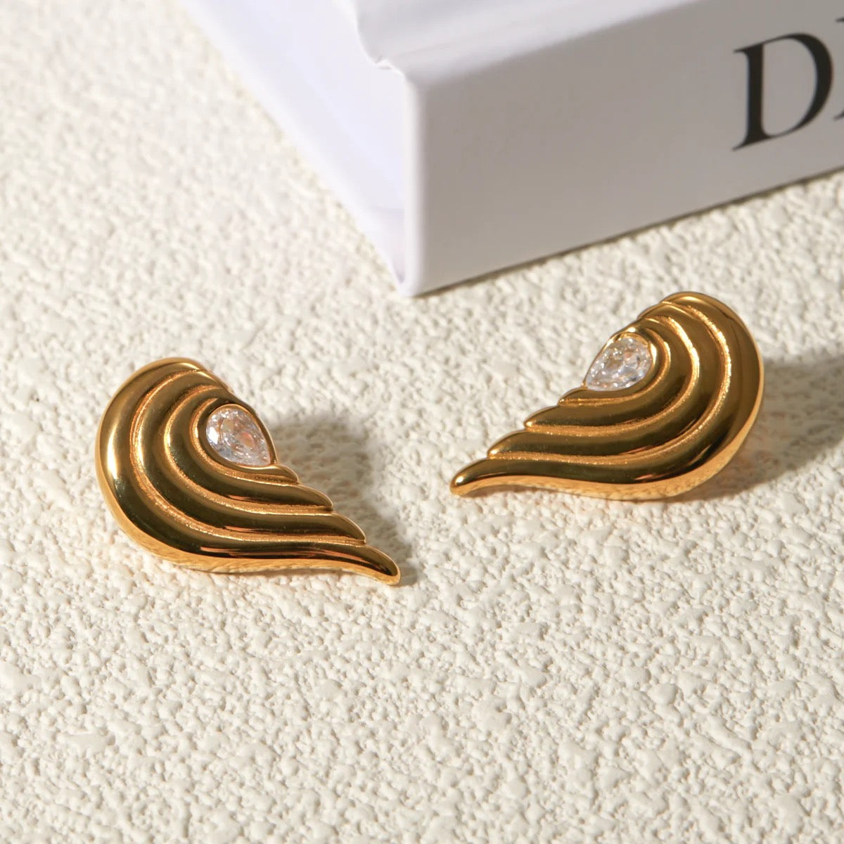 LOVEL EARRINGS