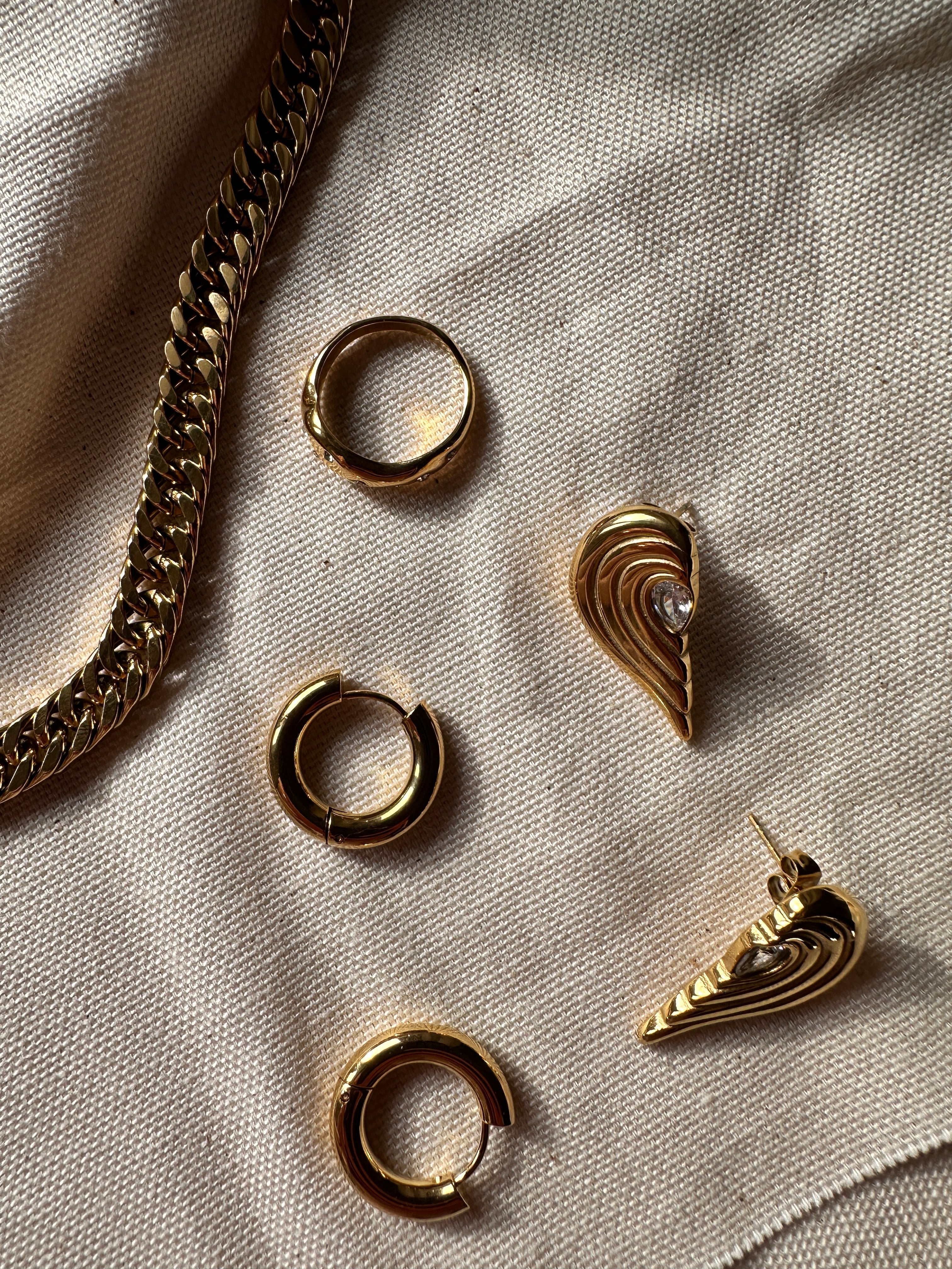 LOVEL EARRINGS