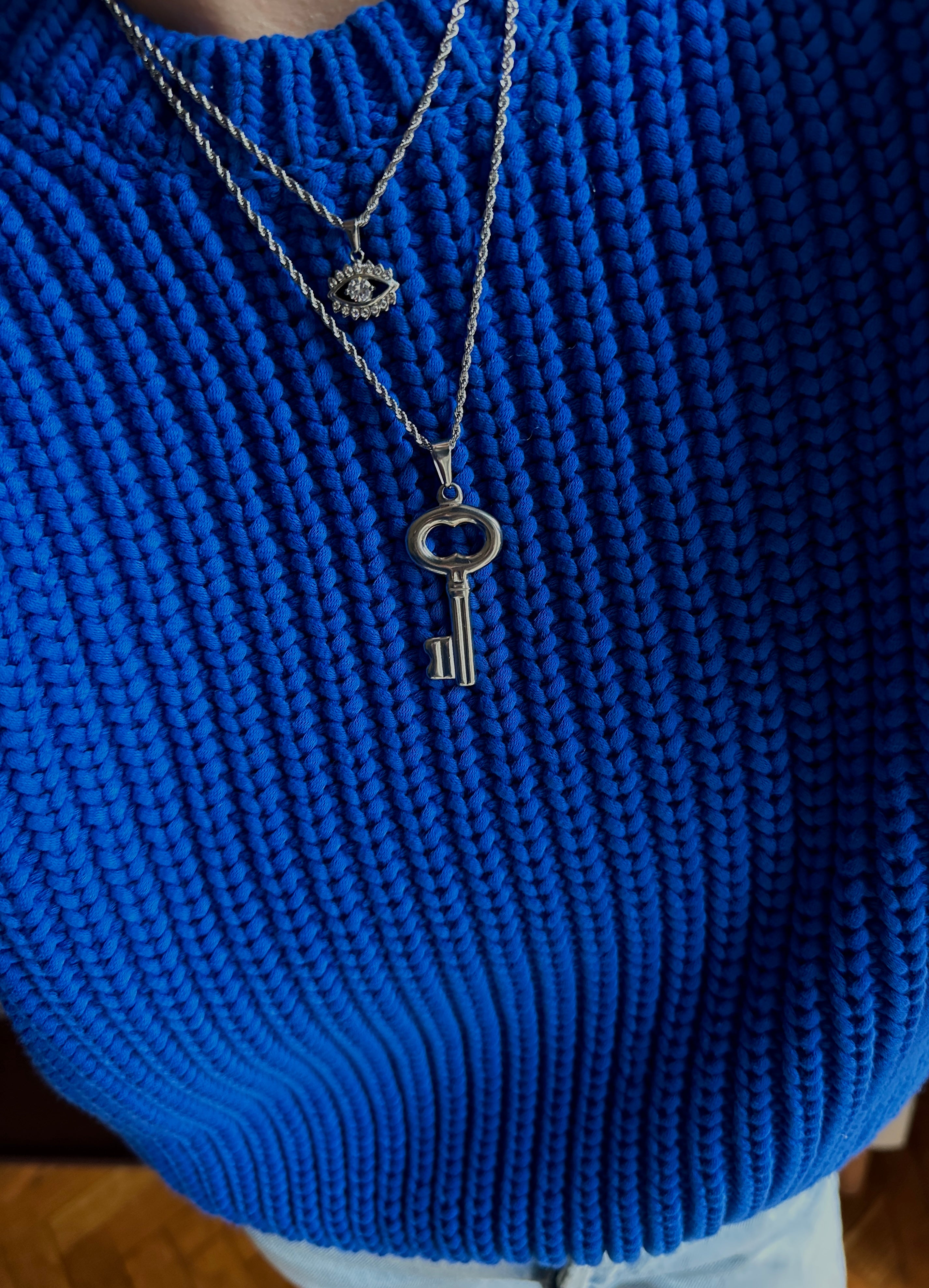 RAYA NECKLACE