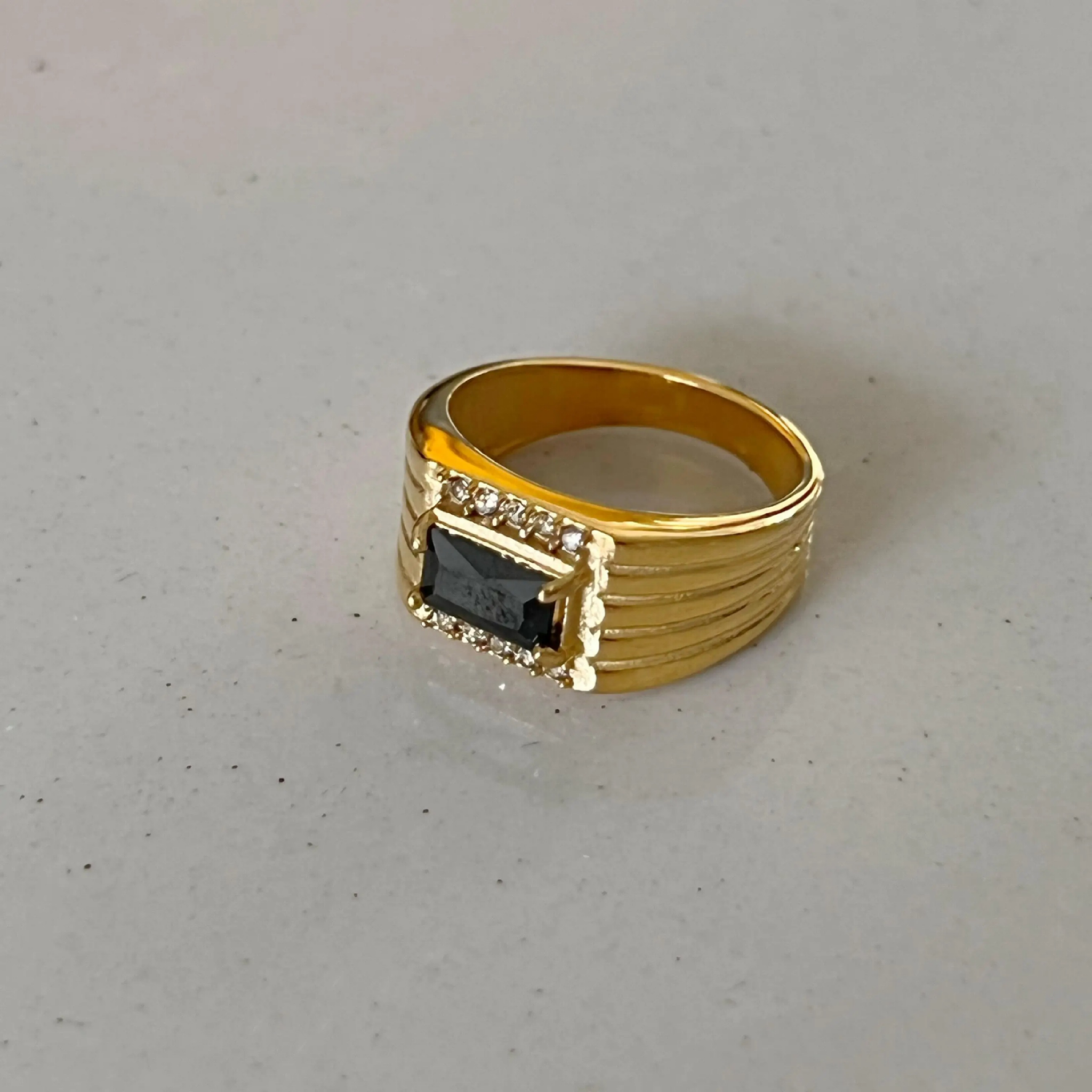 DEA RING