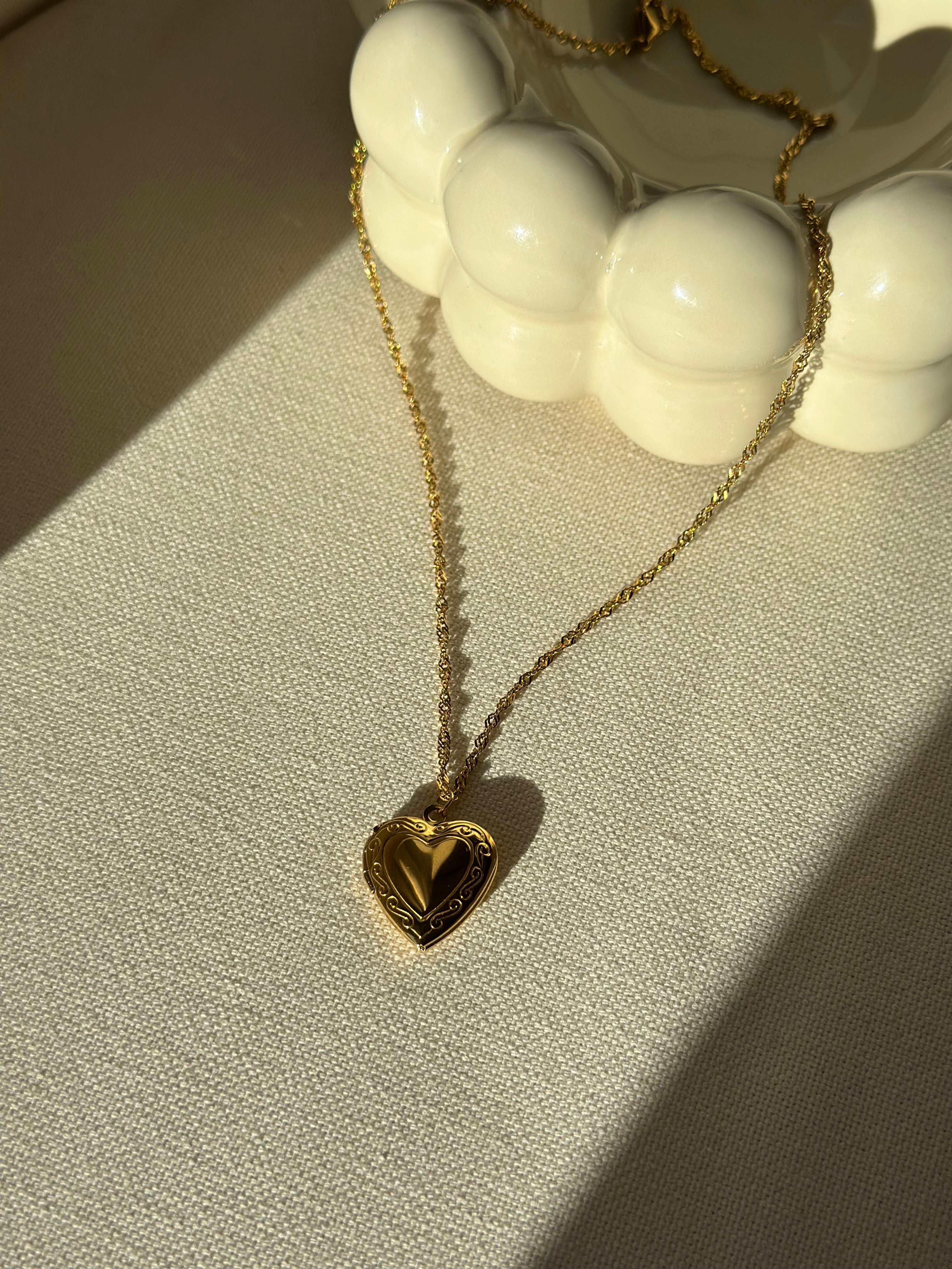 COLLANA AMI