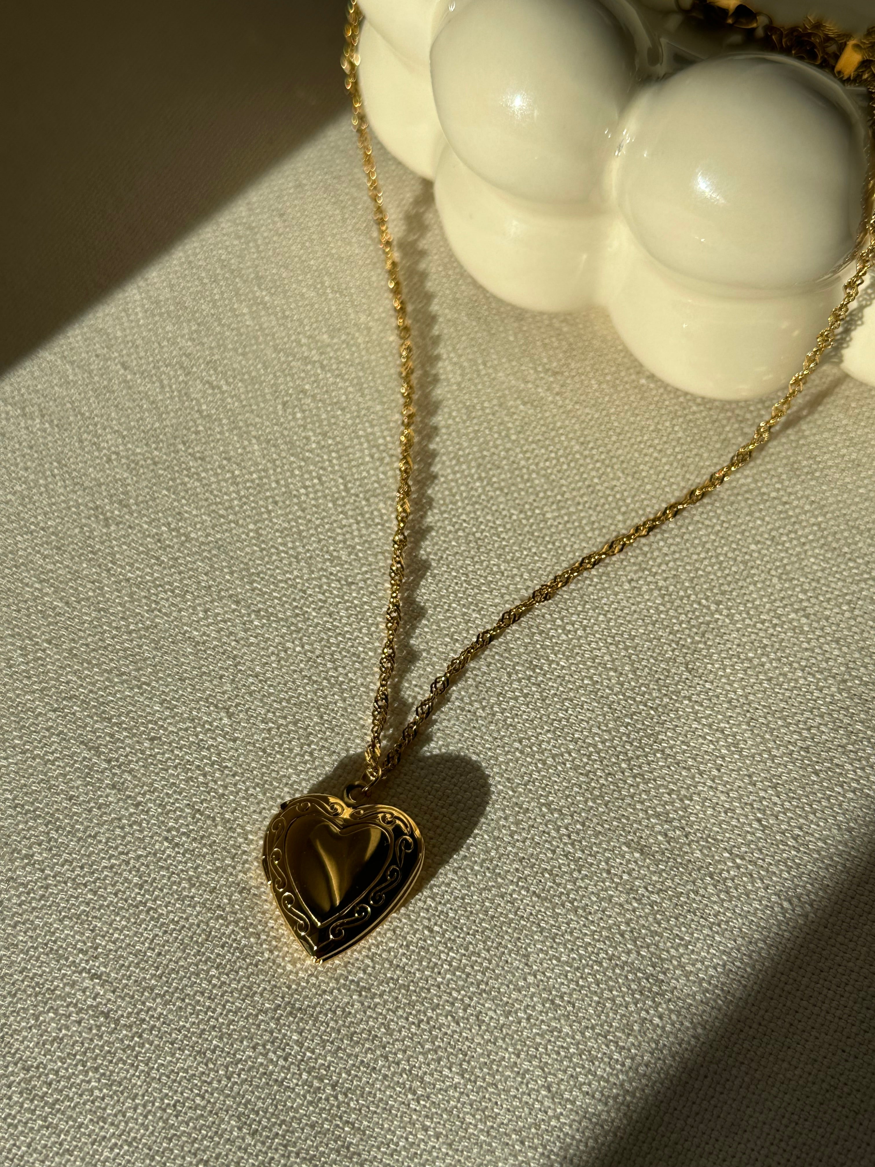 COLLANA AMI
