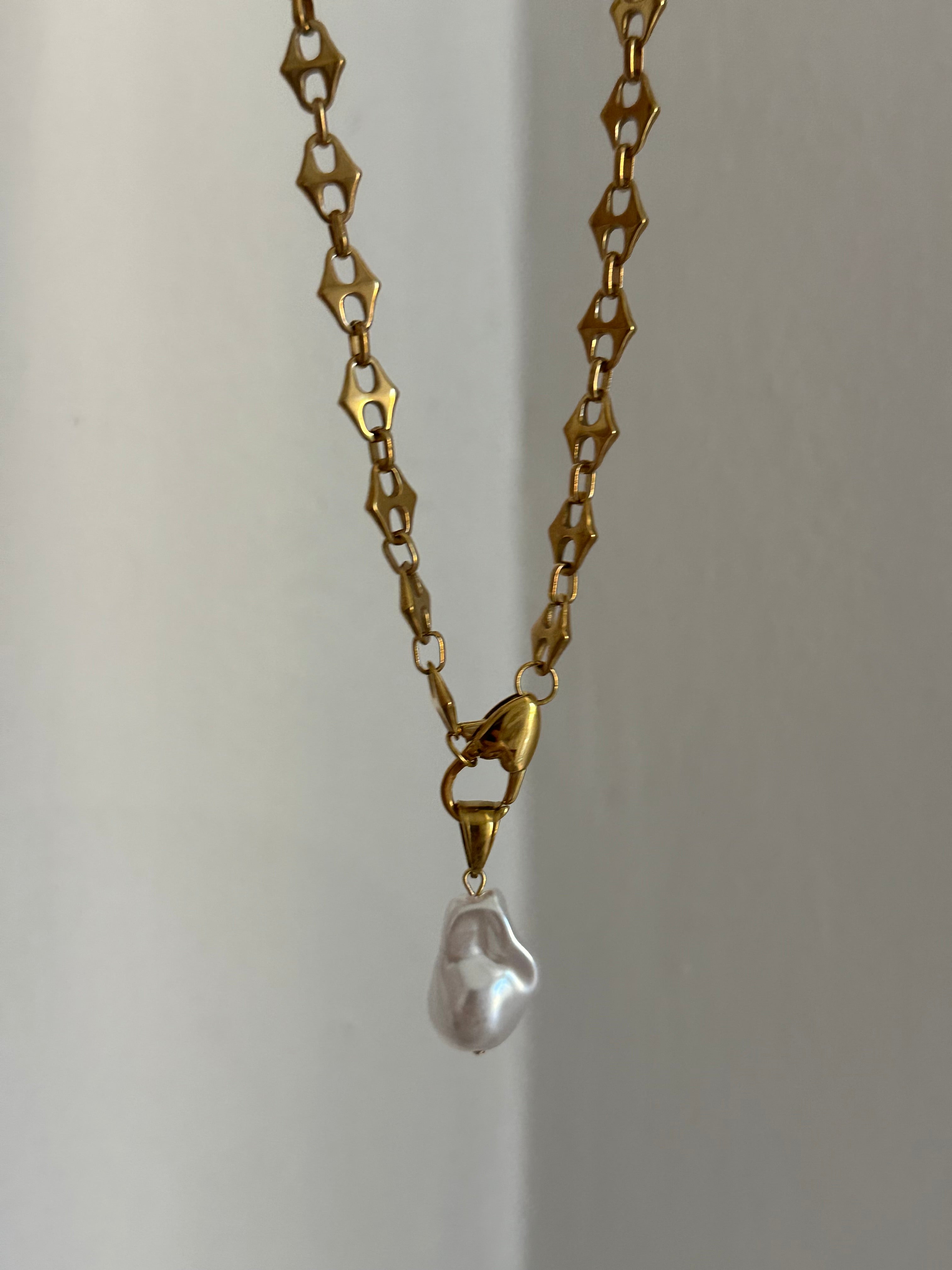CIONDOLO PERLA MAXI