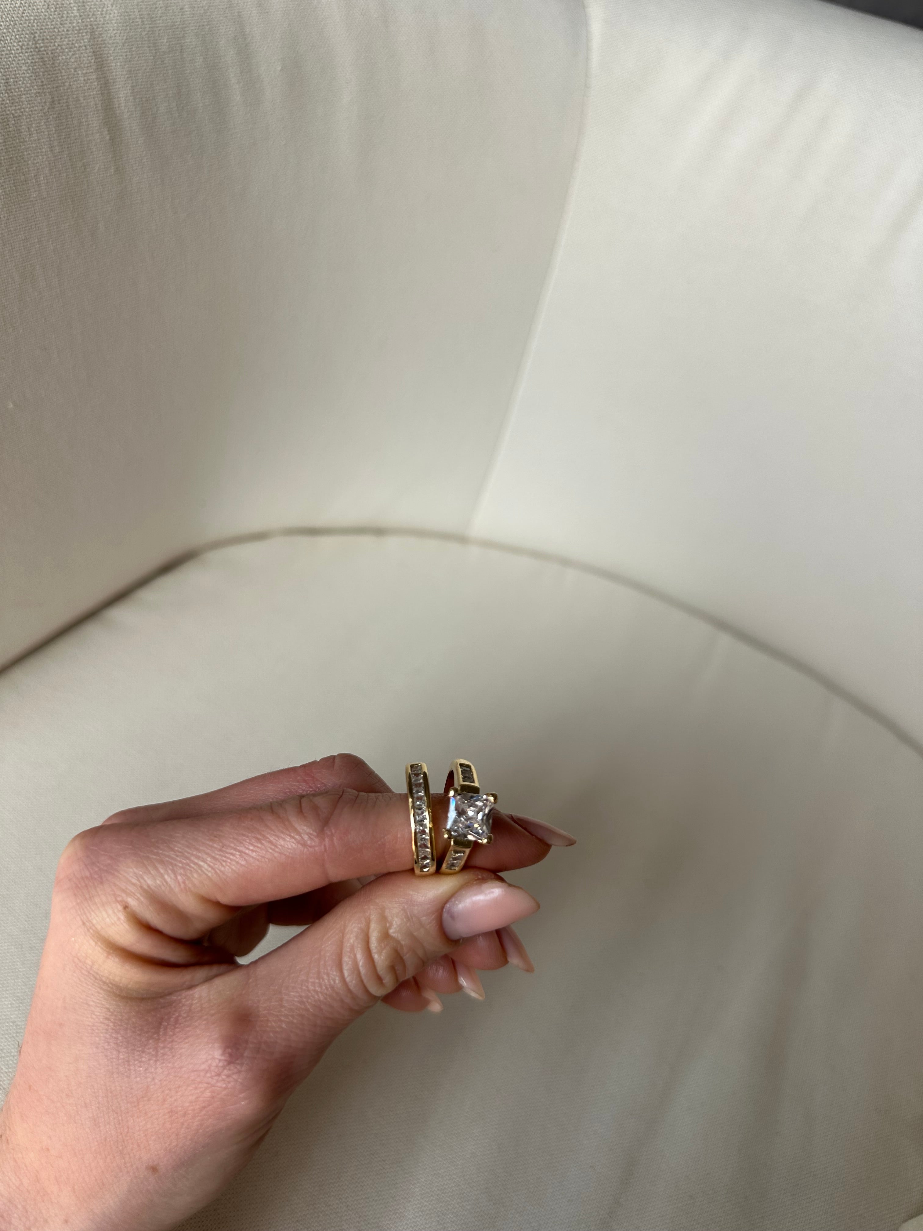 ANELLO REINA