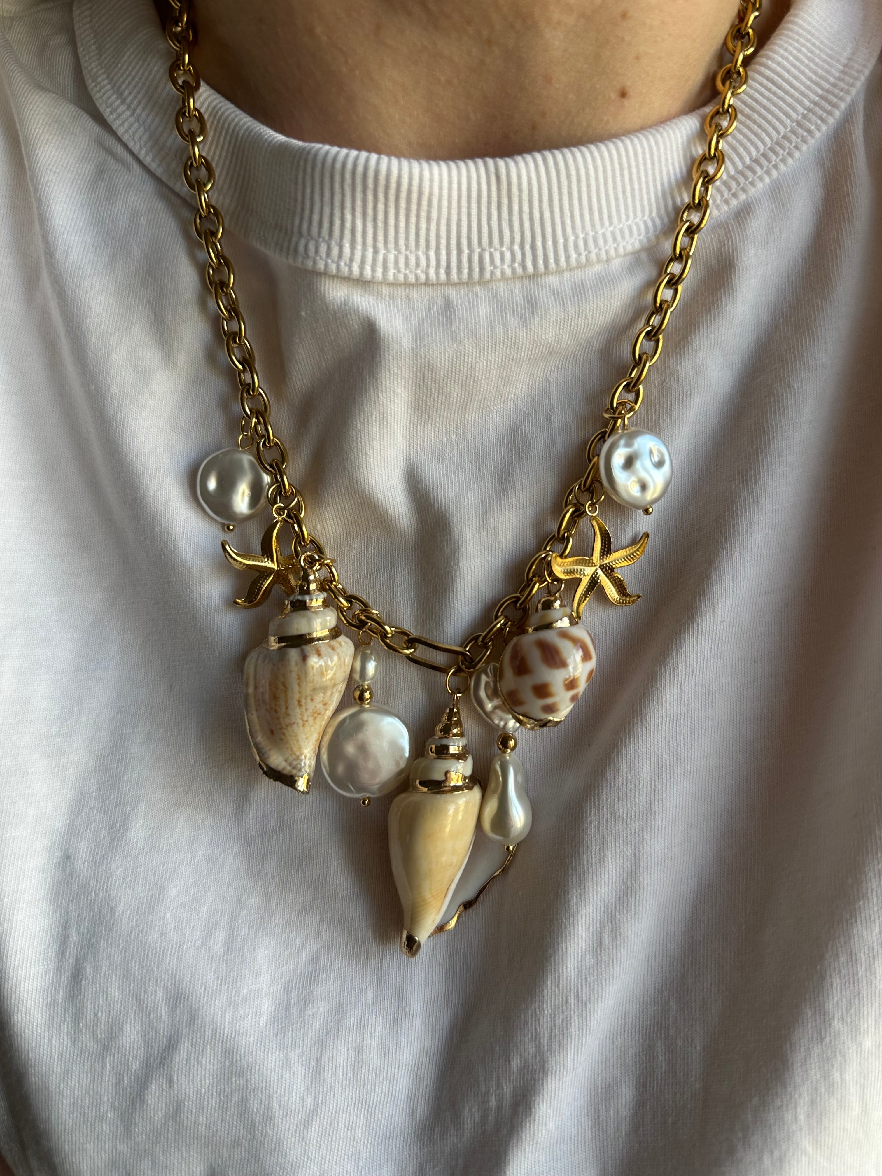 COLLANA ARI