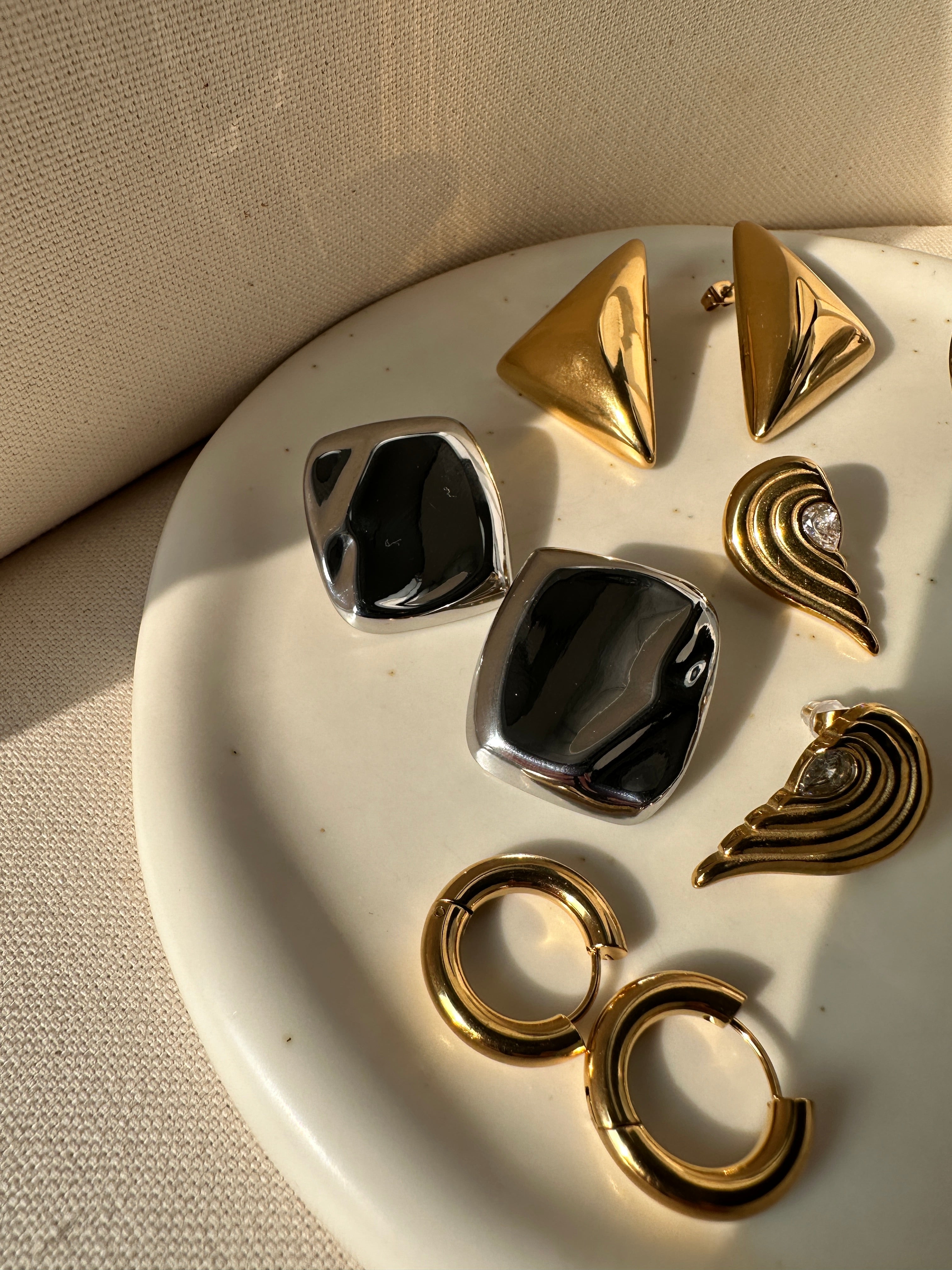 RIEL EARRINGS