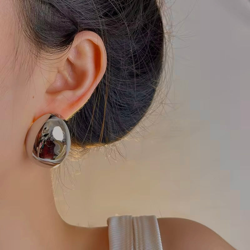 ILARY EARRINGS SILVER