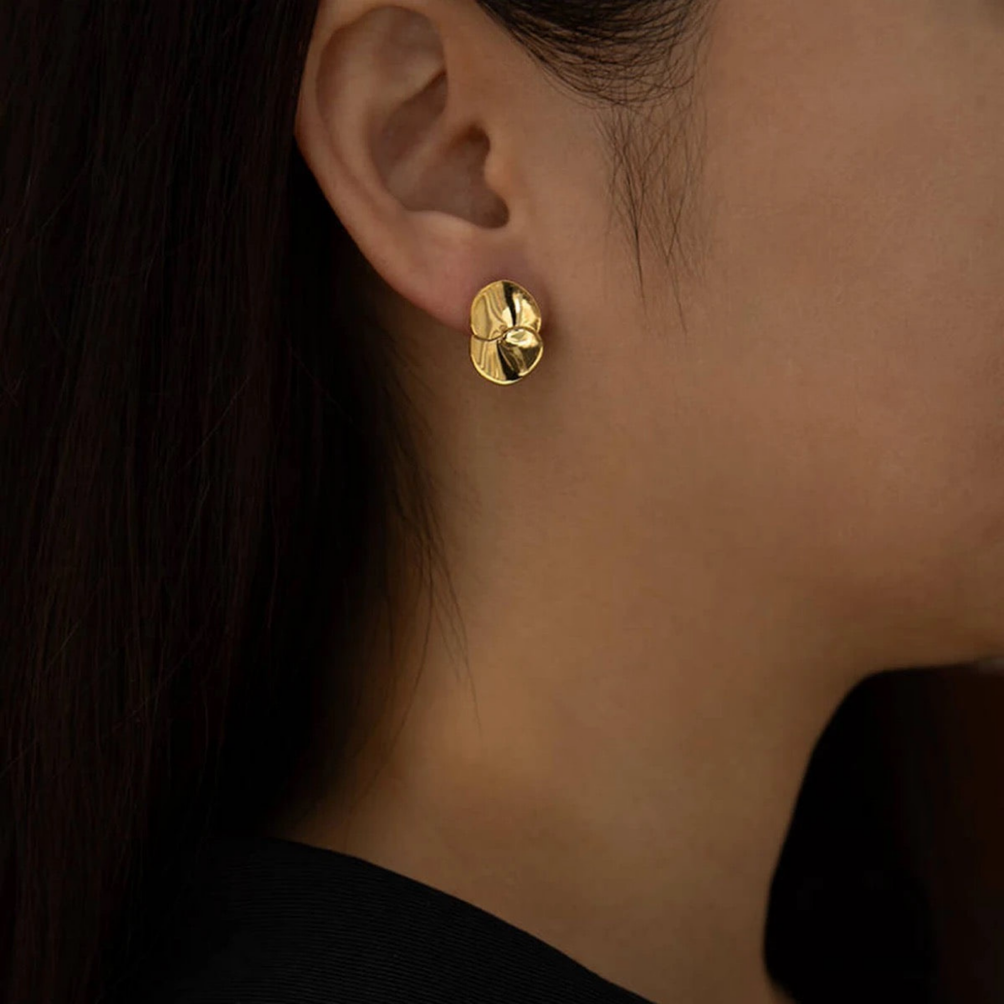 LIA EARRINGS
