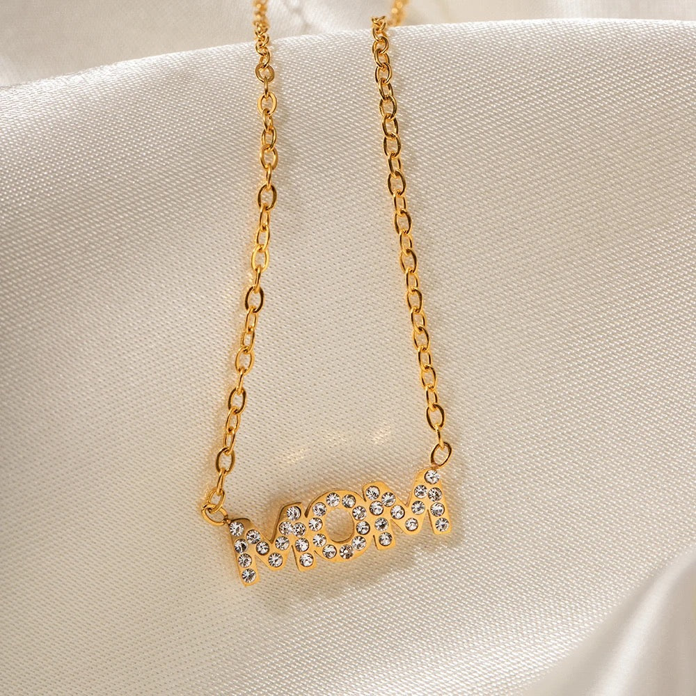 MOM NECKLACE