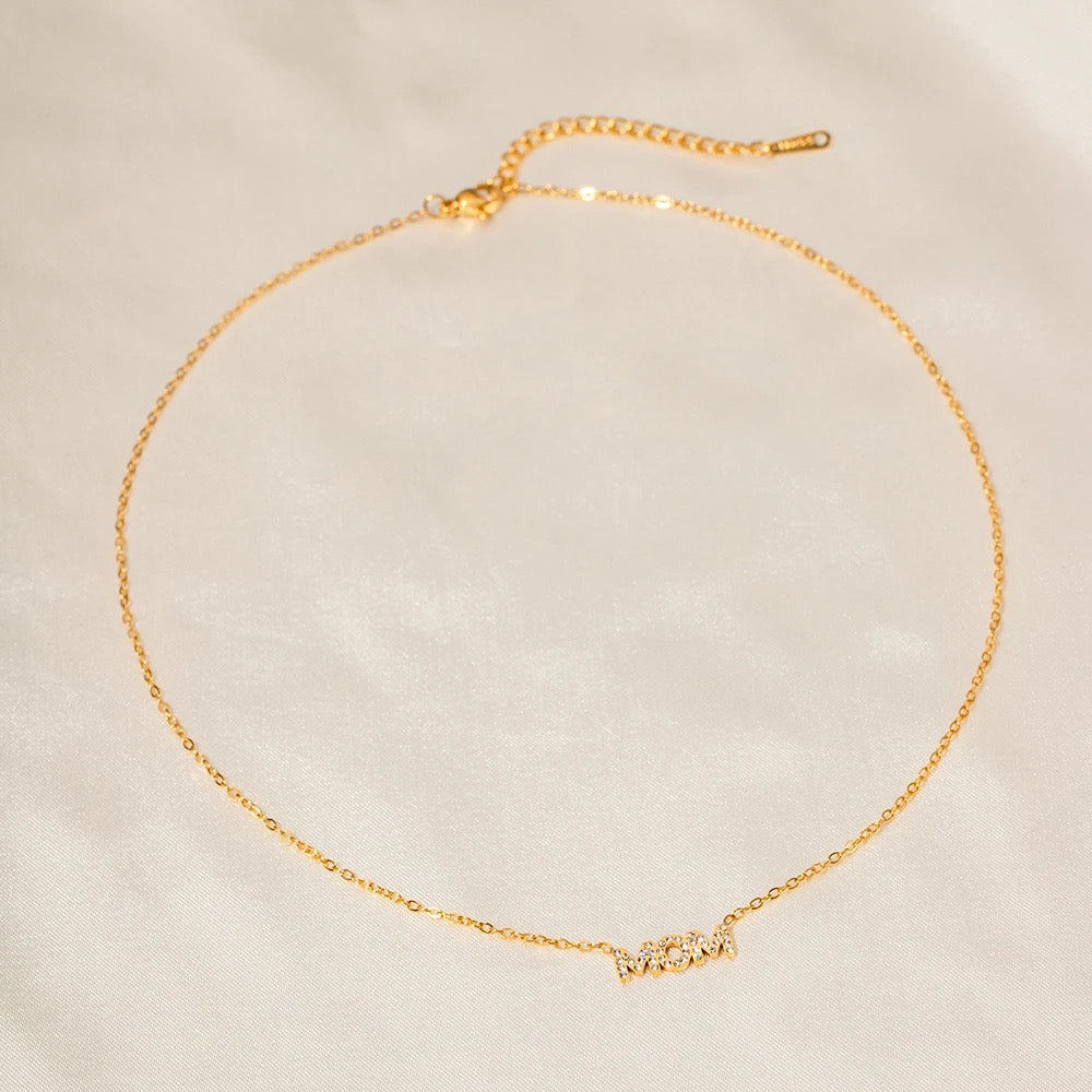 MOM NECKLACE