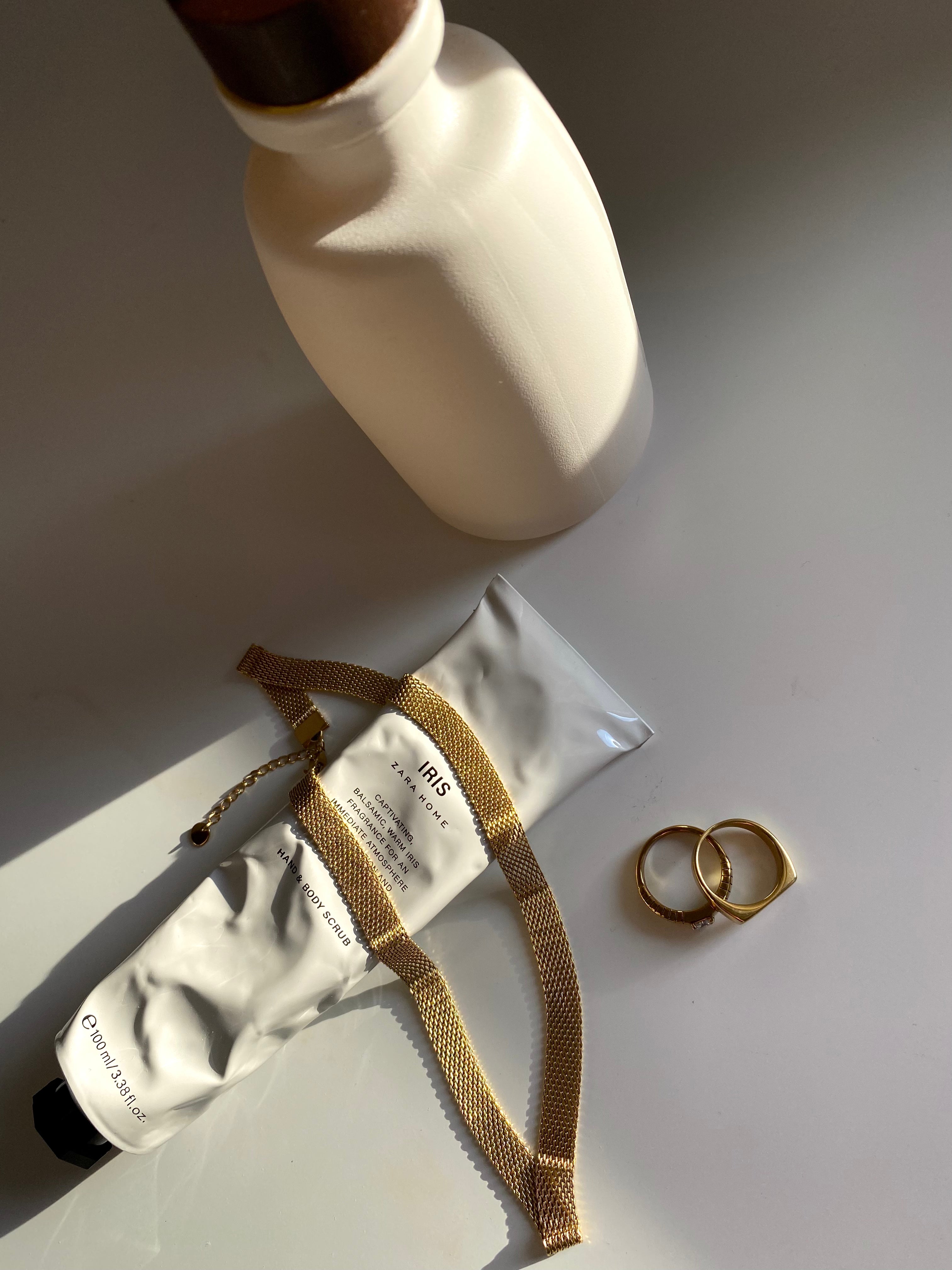 KIM NECKLACE